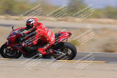 media/Oct-09-2022-SoCal Trackdays (Sun) [[95640aeeb6]]/Turn 15 Inside Distant Pans (1145am)/